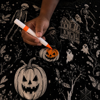 🔥Last Day 49% OFF - 🎃👻Trick Or Trace Halloween Coloring Blanket🎨