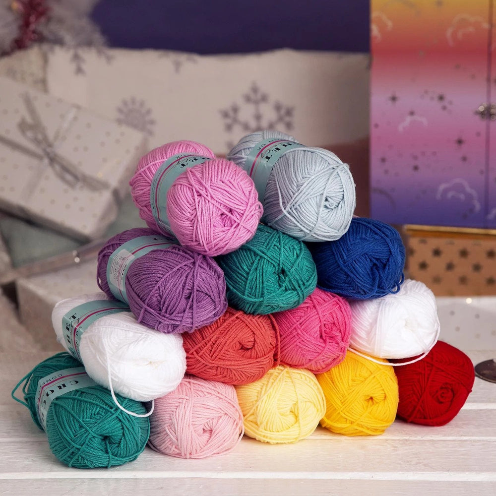 Crochet Christmas countdown calendar details
