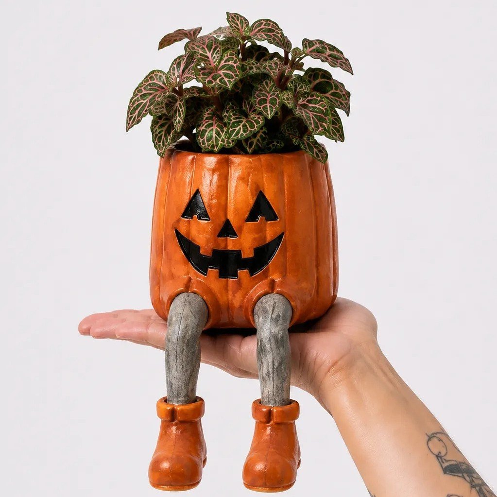 🔥LAST DAY 50% OFF - 💀🎃Halloween Whimsical Hanging Leg Planter Hand-Painted Resin Succulent Pot💐