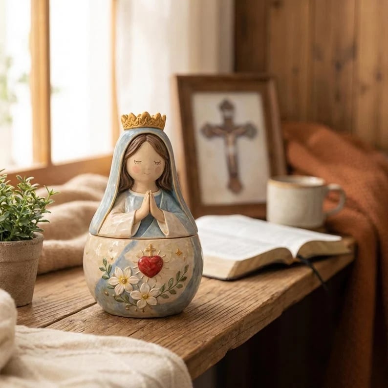 ✨ Divine Grace Collection: Hand-Painted Sacred Heart Jesus & Blessed Mary Keepsake Box