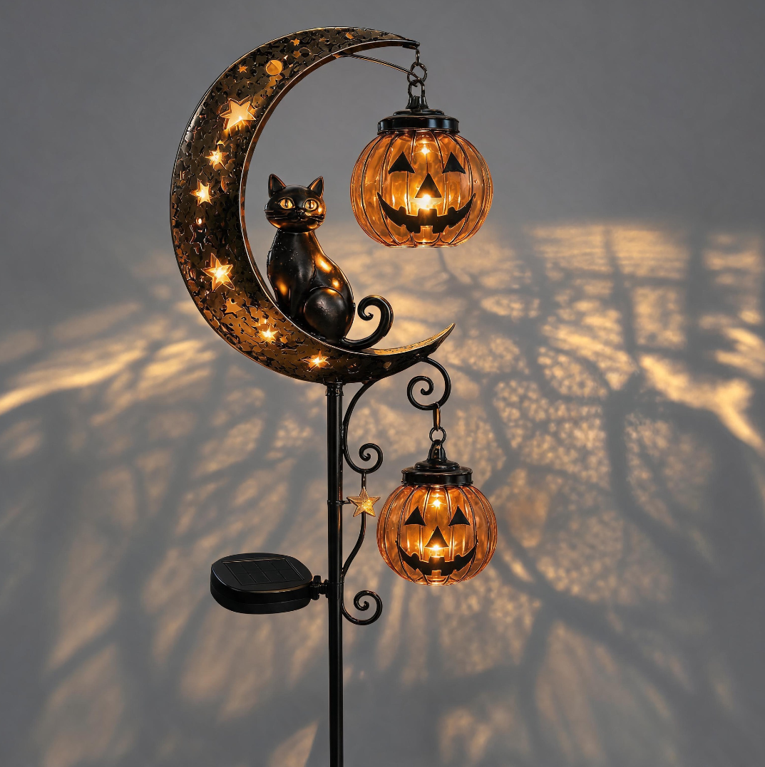 🌙 Solar-Powered Black Cat Garden Stake Light – Create a Magical Halloween Glow in Your Yard
